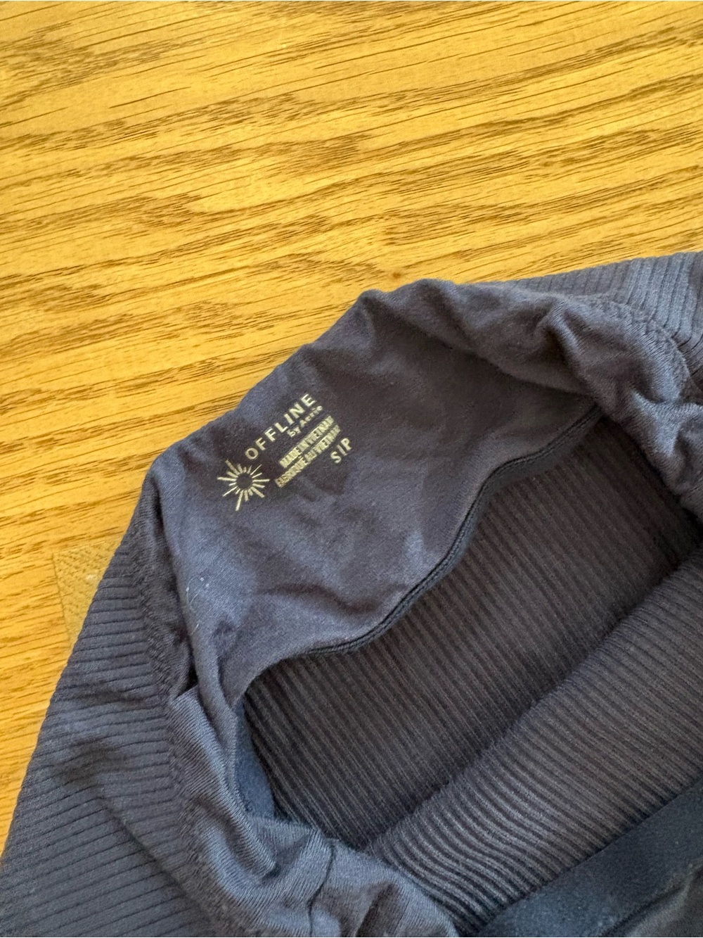 Aerie navy set - Picture 4 of 5